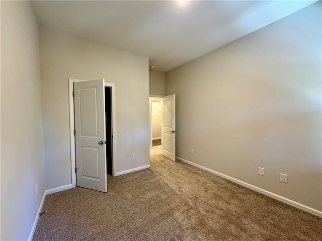 unfurnished bedroom featuring carpet floors