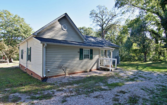 exterior space featuring a yard