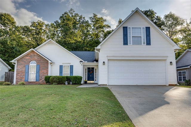 front of property featuring a front yard