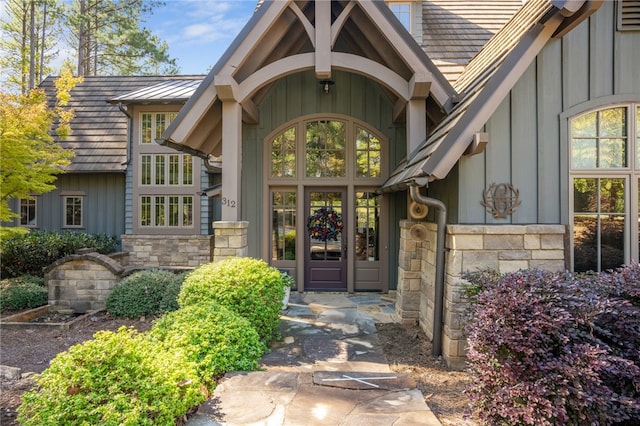 view of entrance to property