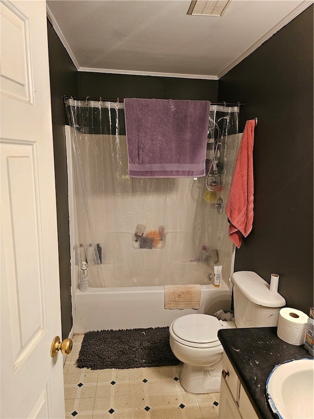 bathroom with toilet and tasteful backsplash