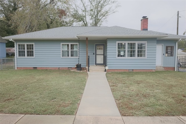 view of front of house with a front lawn