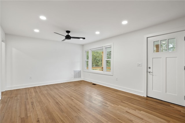 entrance foyer with visible vents, light wood-style flooring, recessed lighting, baseboards, and ceiling fan