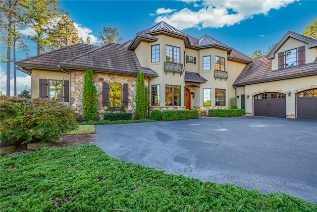 view of front of house featuring a garage