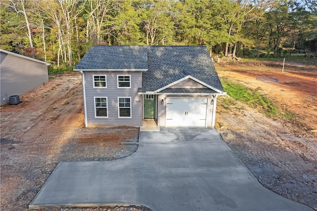 view of front facade with a garage