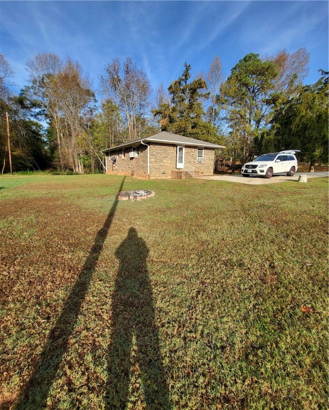 view of yard with a water view