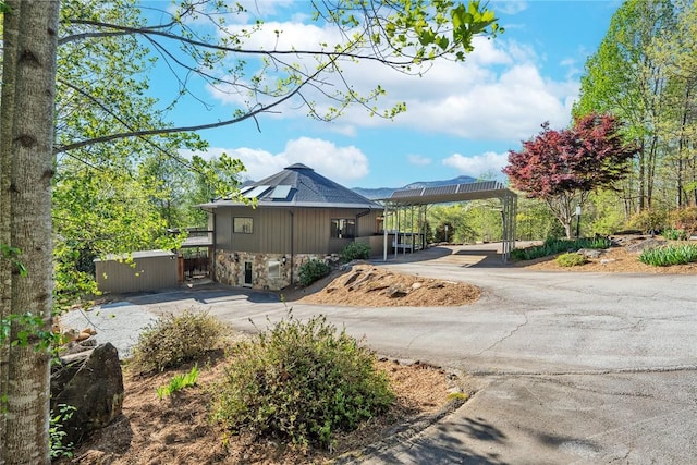 view of front of home