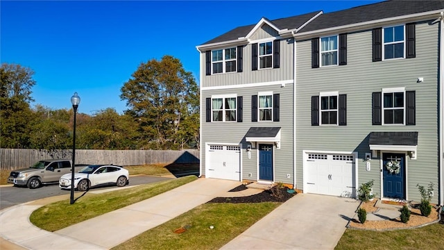 120 Sligh Way, Easley, SC 29642 - multi unit property featuring concrete driveway and an attached garage