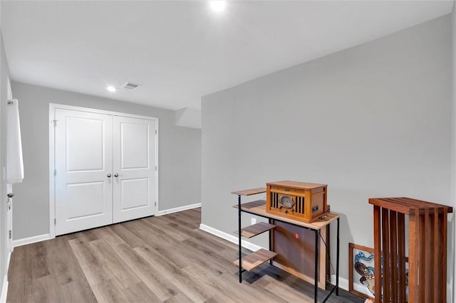 120 Sligh Way, Easley, SC 29642 - sitting room with wood finished floors and recessed lighting