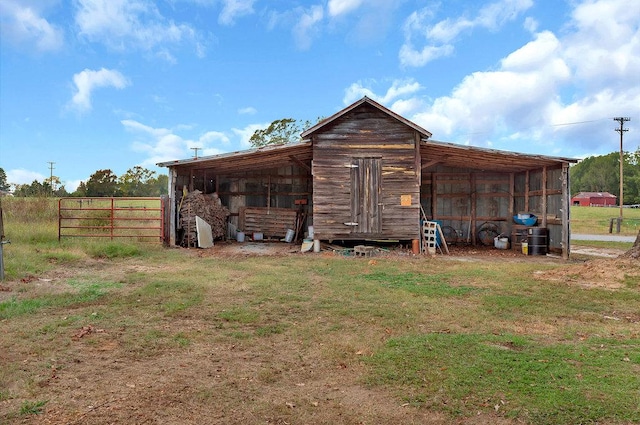 view of outdoor structure