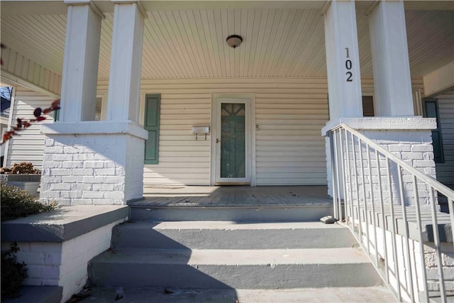 102 Wardlaw St, Abbeville, SC 29620 - property entrance with a porch