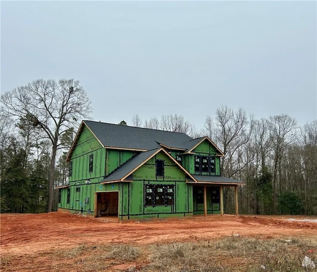 view of front facade featuring a garage