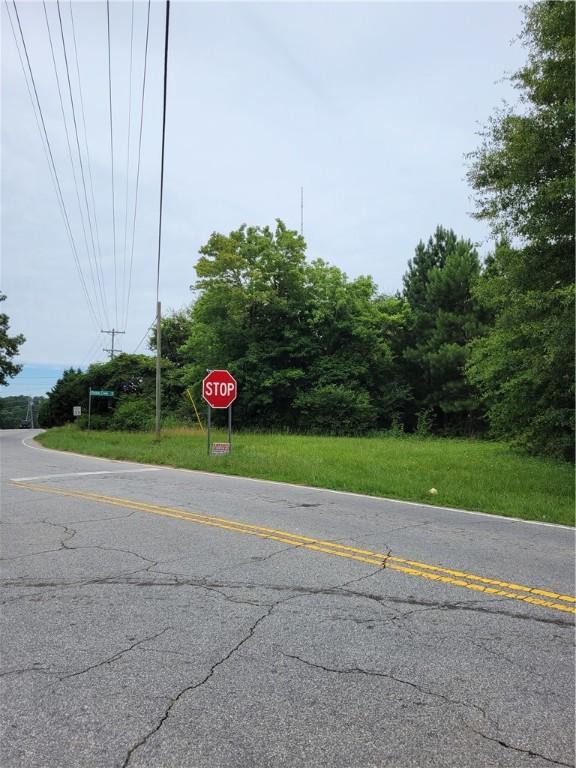 12051 N Radio Station Rd, Seneca, SC 29678 - photo 9