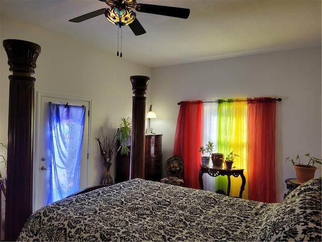 bedroom featuring ceiling fan