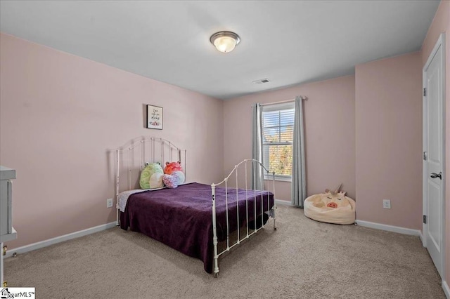 bedroom featuring carpet flooring