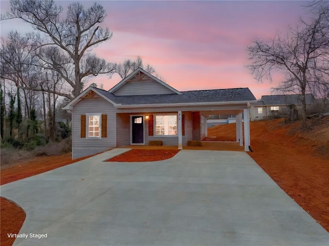 view of front of property