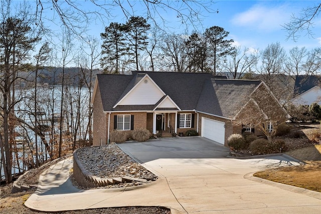 view of front facade featuring a garage