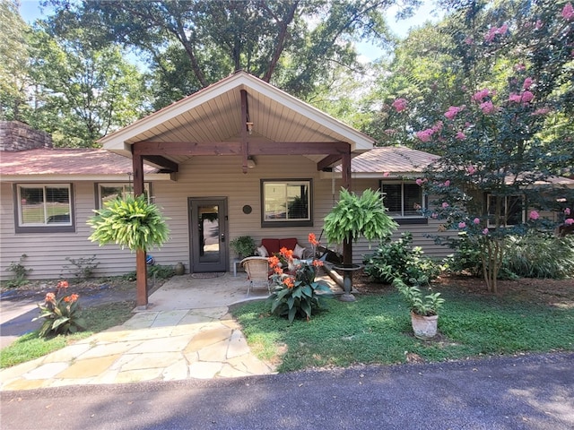 view of front of house