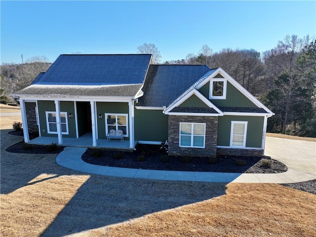 view of front of house featuring covered porch