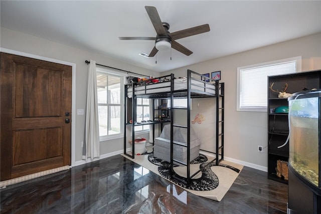 bedroom with ceiling fan