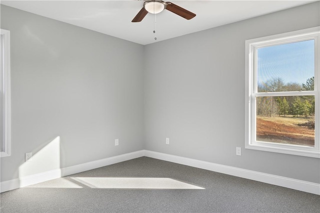 empty room featuring ceiling fan