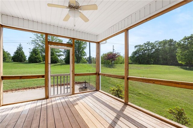 240 Terrace View Way, Seneca, SC 29678 - unfurnished sunroom featuring ceiling fan