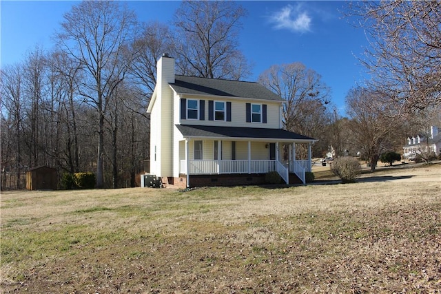 view of front of property featuring a front lawn and a porch