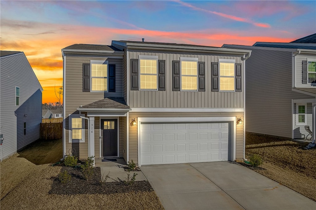 view of front facade with a garage