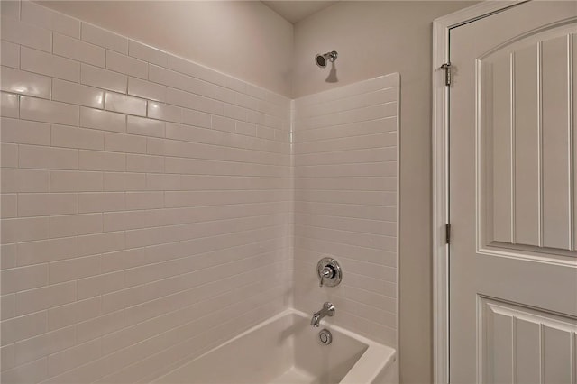 bathroom featuring shower / bath combination