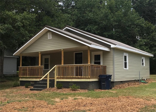 view of front facade featuring a porch