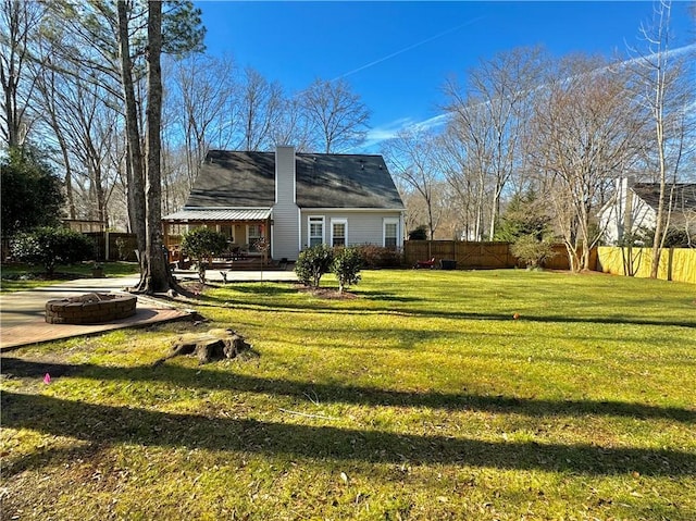 view of yard with a patio area