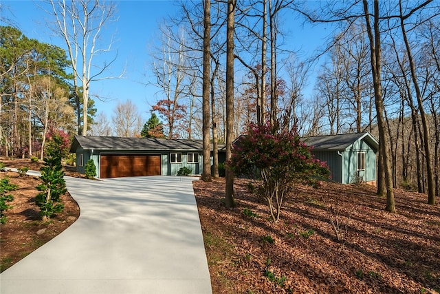 24 Mainsail Dr, Salem, SC 29676 - view of front of house with driveway and a garage
