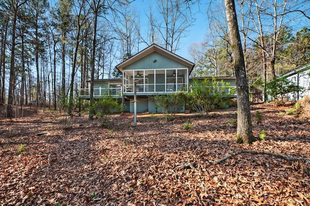 24 Mainsail Dr, Salem, SC 29676 - rear view of property featuring a sunroom and a ceiling fan