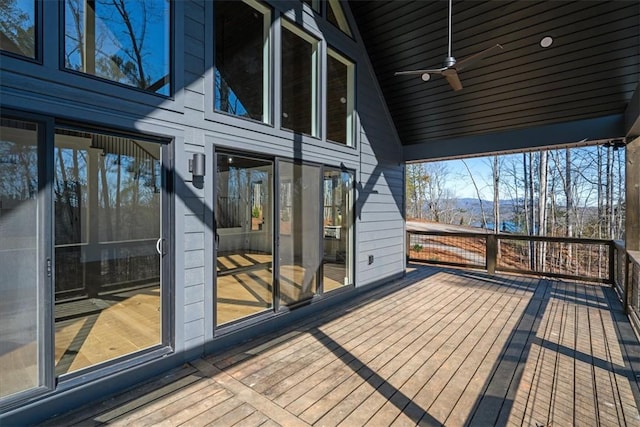 deck with ceiling fan