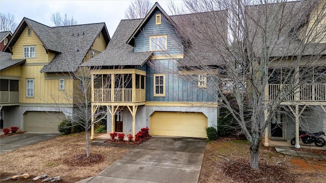 view of front of property featuring a garage