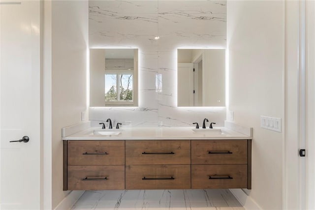 bathroom with vanity and backsplash