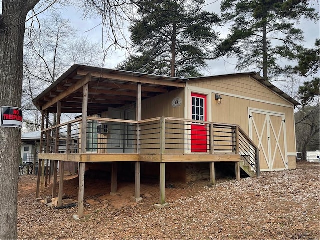 view of outbuilding