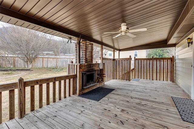 deck with ceiling fan