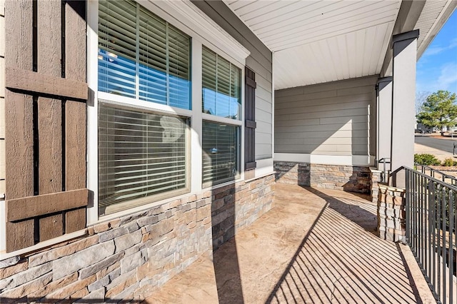 view of patio / terrace with a porch