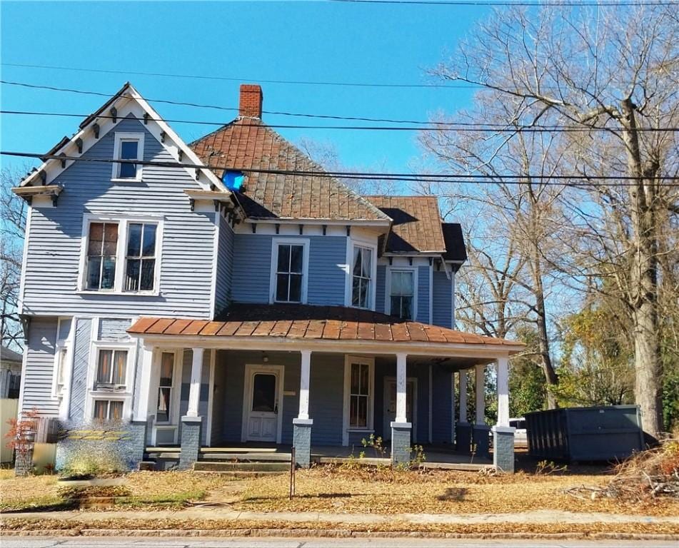 view of front of home with covered porch