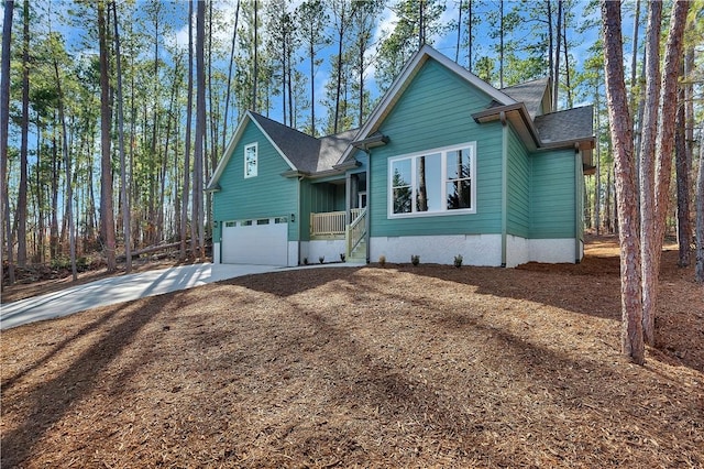 view of front of home featuring a garage