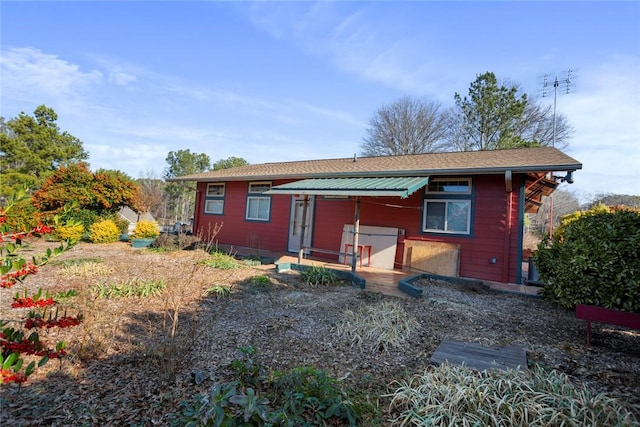 view of front of property