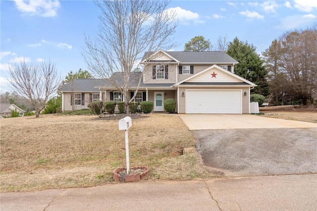 view of front property featuring a garage