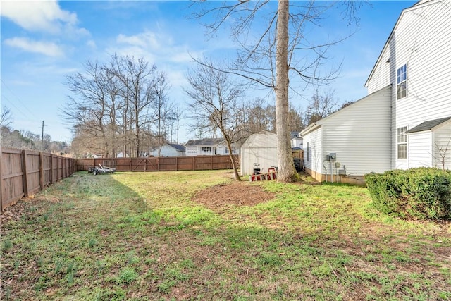 view of yard featuring a fenced backyard