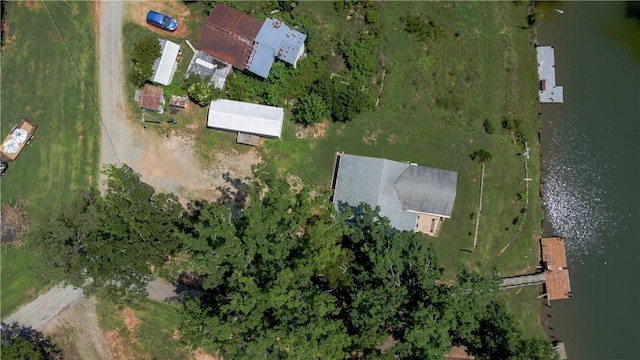 93 Parnell Rd, Abbeville, SC 29620 - aerial view of property and surrounding area featuring a nearby body of water