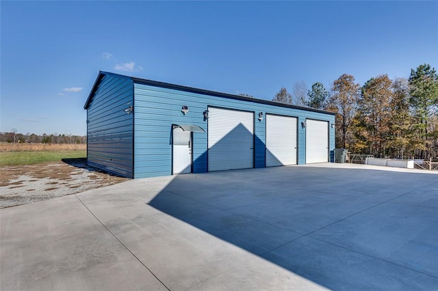 view of detached garage