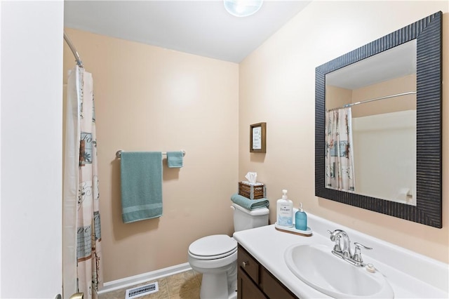 123 Bass Dr, Fair Play, SC 29643 - bathroom with visible vents, baseboards, vanity, toilet, and a shower with shower curtain