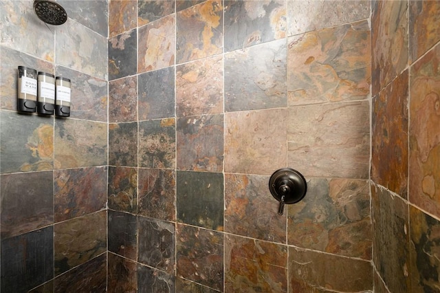 details with a tile shower