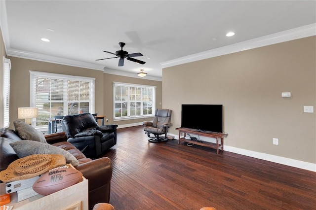 living room with baseboards, a ceiling fan, wood finished floors, crown molding, and recessed lighting