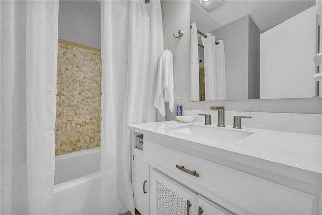 full bath with shower / tub combo and vanity